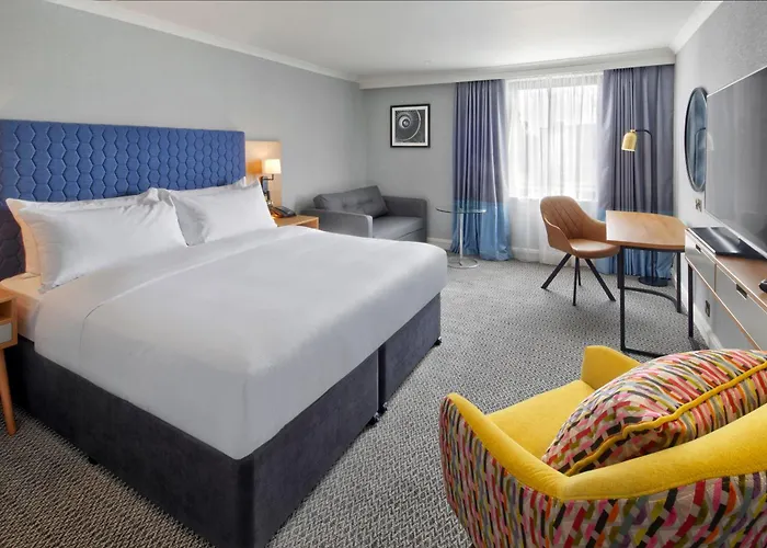 Deluxe King Room